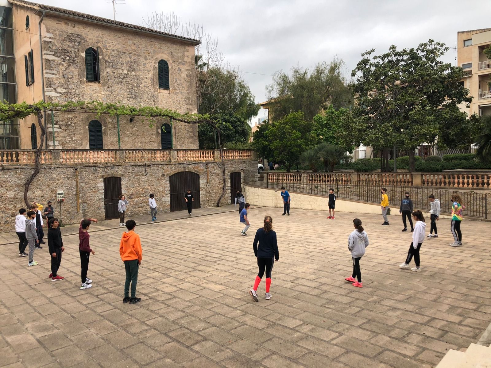 Cerca de 7.000 alumnos de Baleares participan en el día de la Educación Física en la calle