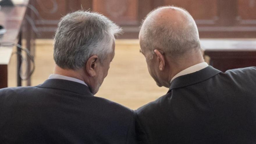 Manuel Chaves y José Antonio Griñán en el juicio por los ERE.