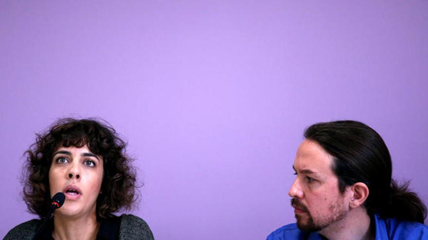 Alexandra Fernández y Pablo Iglesias. //Reuters