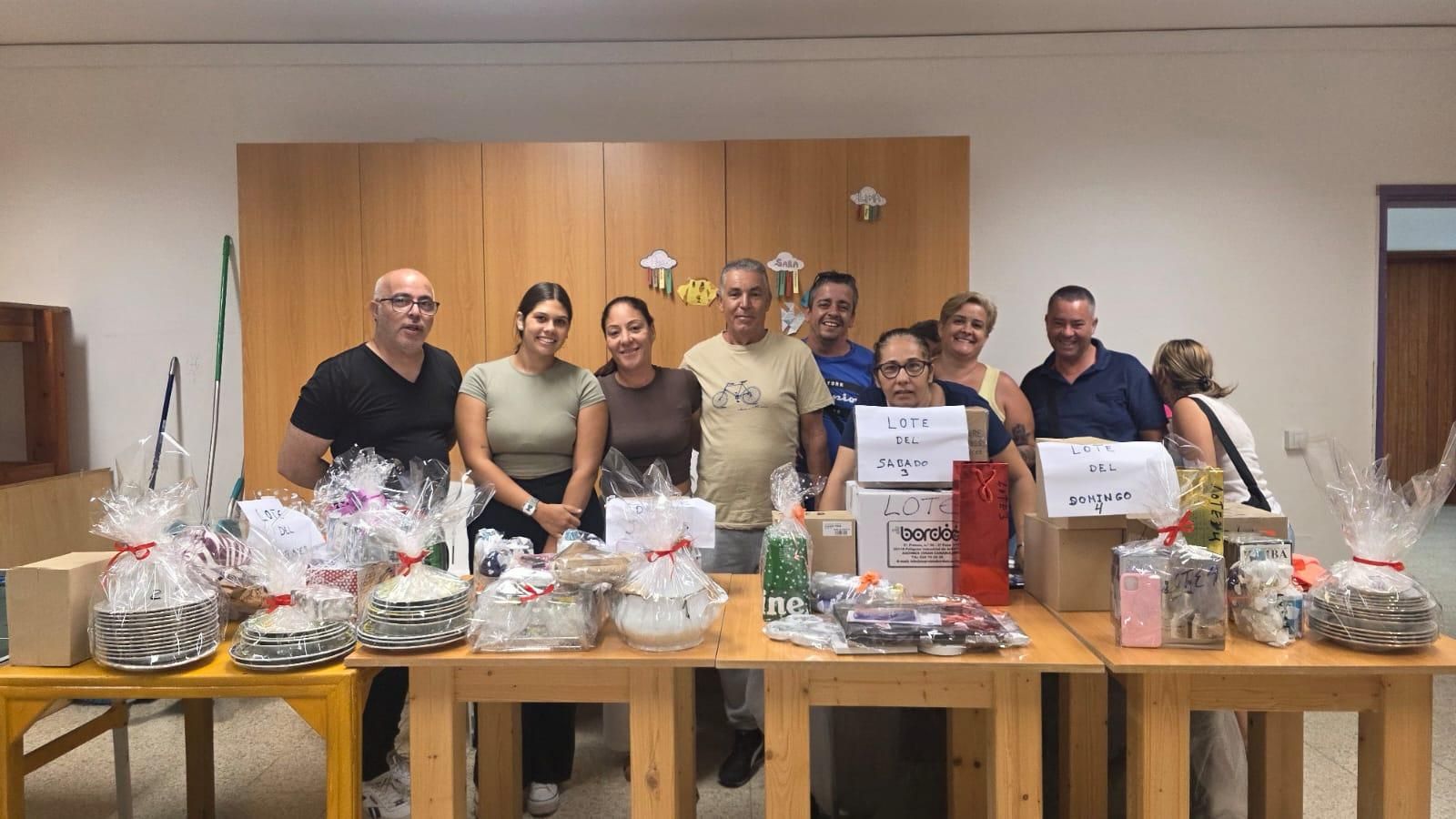 El carnicero más solidario  lleva alegría a mayores y enfermos