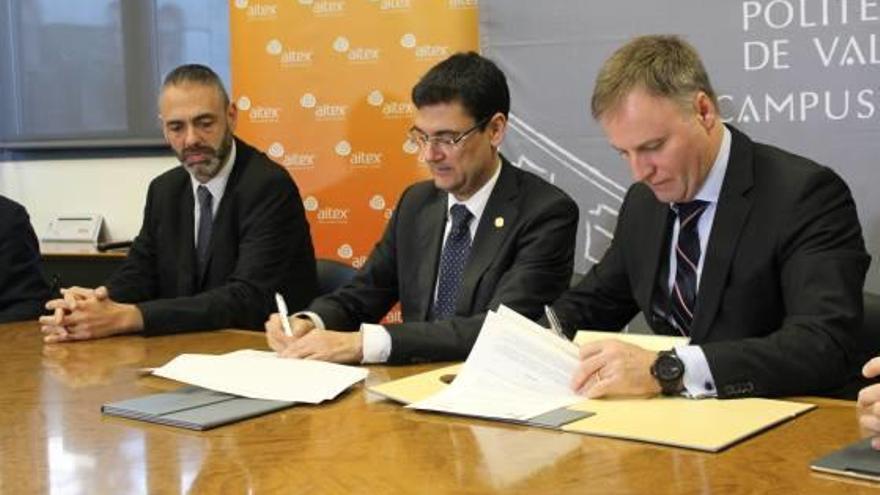 Aitex y la UPV firman un convenio para potenciar los estudios en textil