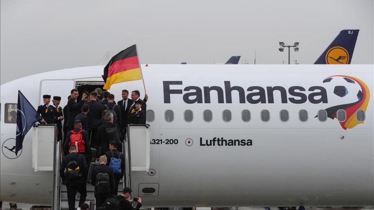 La selección alemana partió hacia Rusia con ganas de revalidar el título