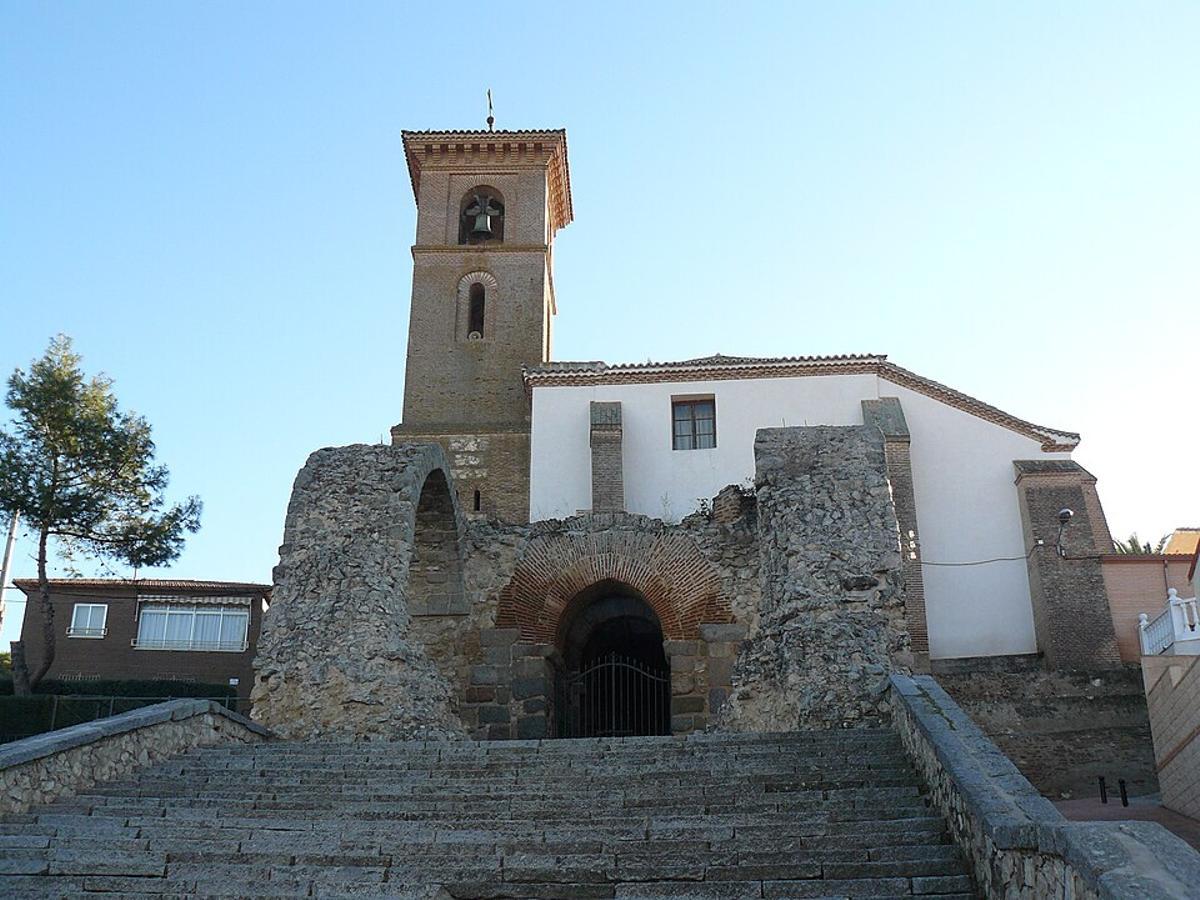 La Iglesia Parroquial de Santa María de los Alcázares es una de las joyas de Maqueda