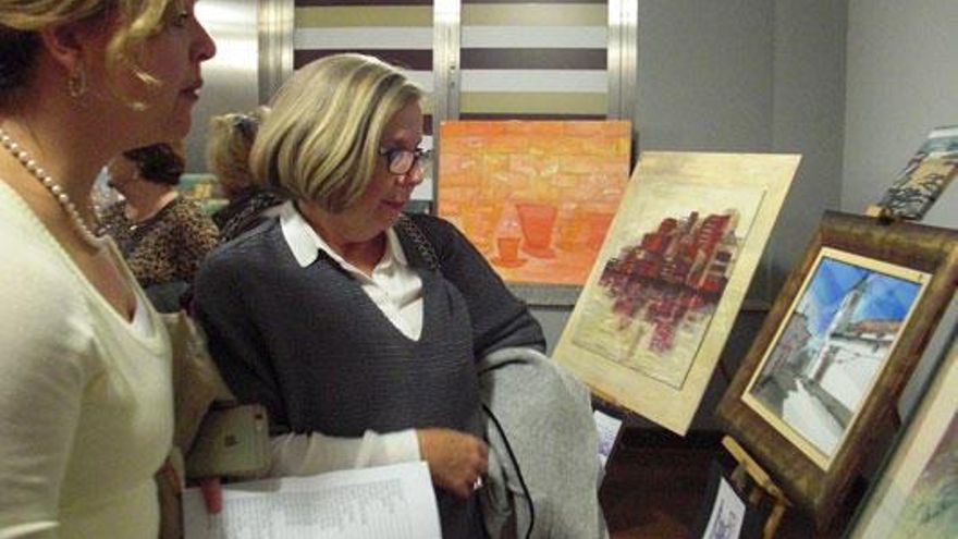 Artistas y ciudadanos colaboran con la ONG viguesa Aulas Abiertas