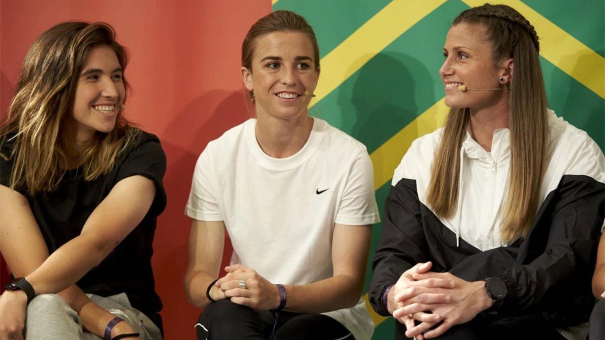 Mariona, Bárbara Latorre y Sandra Paños, en un acto de Nike