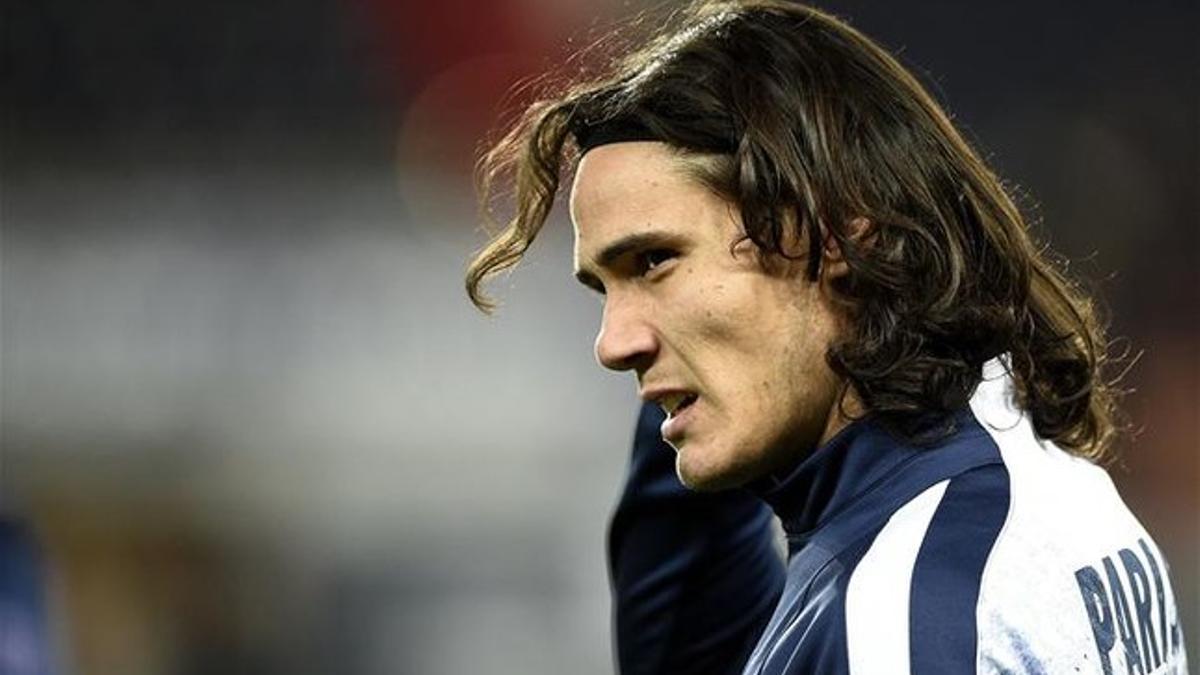 Cavani podría acabar fuera del PSG