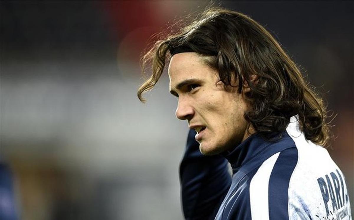 Cavani podría acabar fuera del PSG