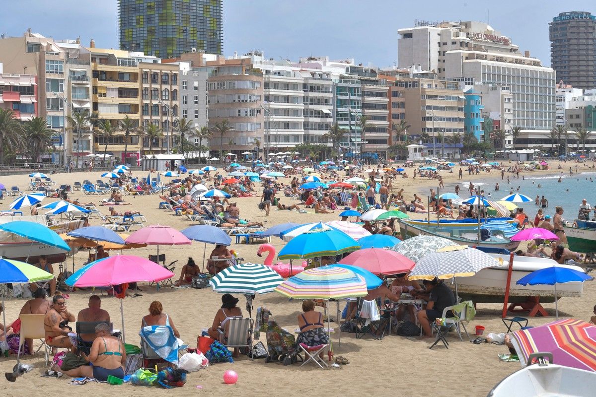 Domingo en playas de la capital grancanaria