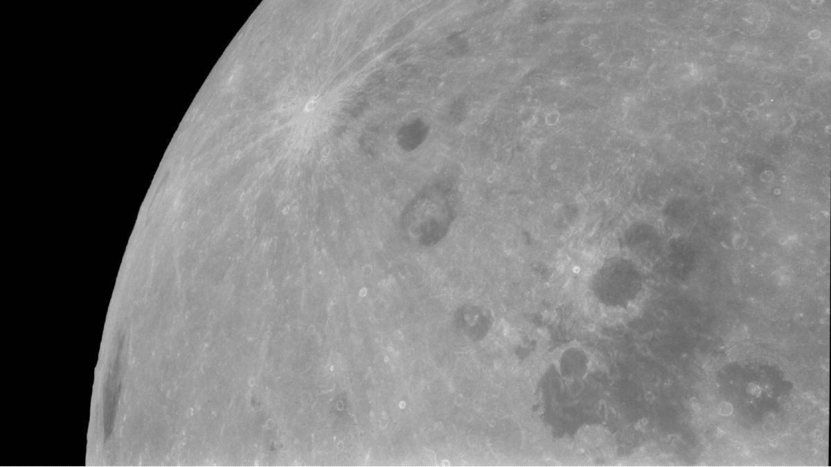 Imagen de la superficie lunar.