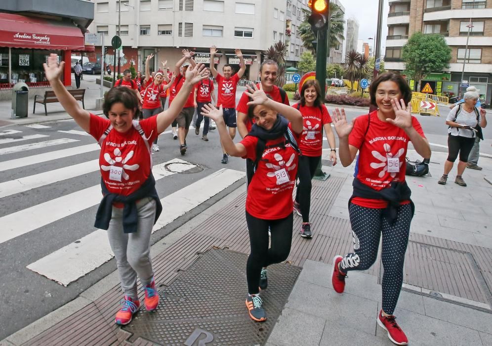 Alrededor de 650 personas participaron hoy en la VII Marcha Solidaria contra la leucemia con un trayecto de 32 km. entre Vigo y la ciudad del Lérez