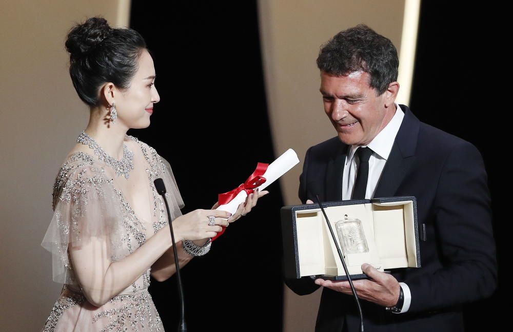 Antonio Banderas, reconocido por su interpretación en Cannes.