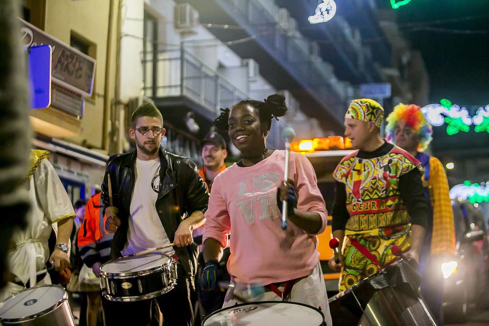 Búscate en las fotos del Carnaval en Benidorm