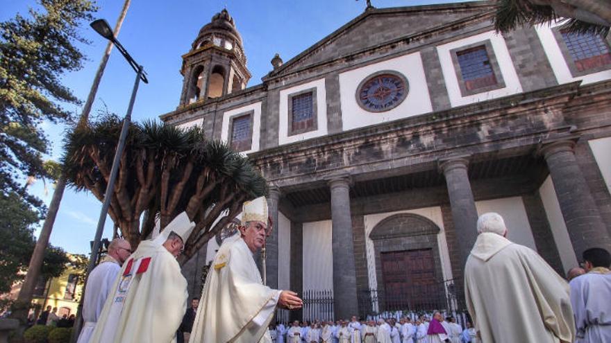 El Obispo Bernardo Álvarez, en la celebración del 200 aniversario de la Diócesis Nivariense.