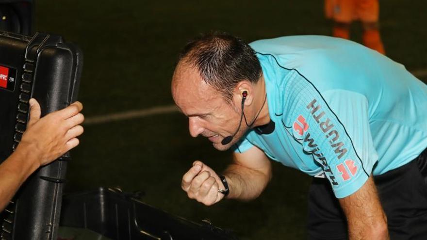 Mateu Lahoz estrena el VAR en España