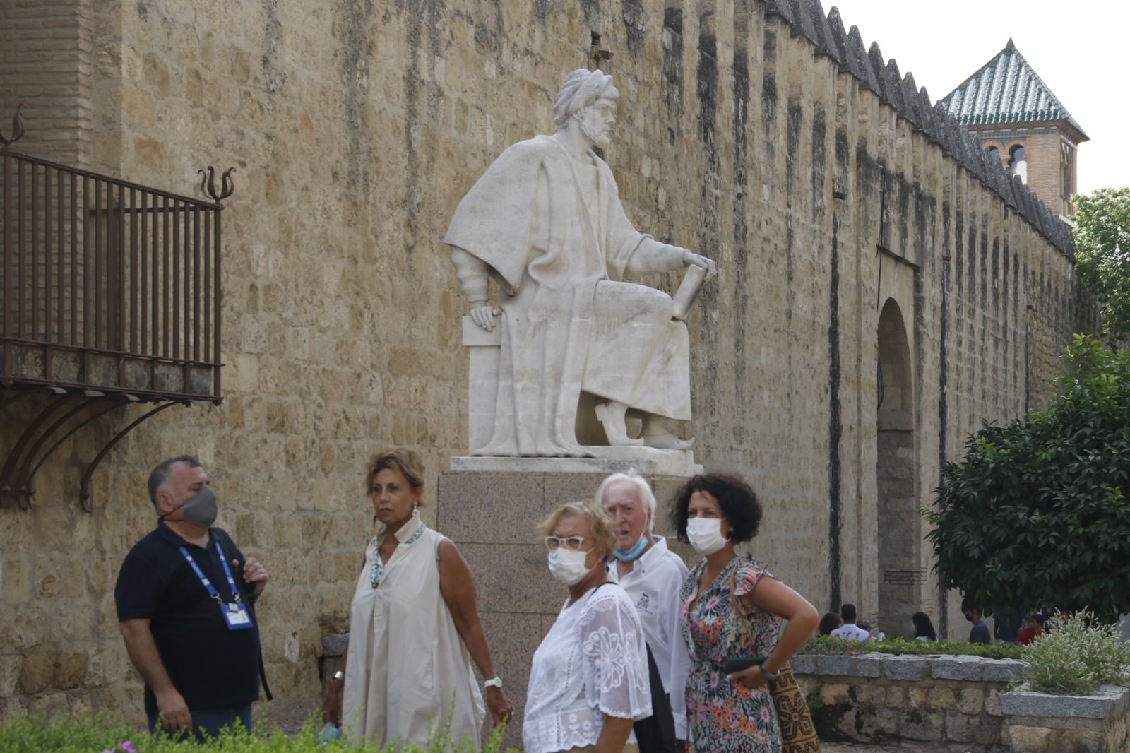 Paseo gráfico por las estatuas de Córdoba