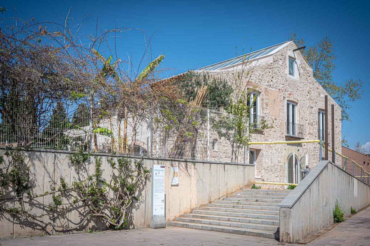 Fiesta de la arquitectura en la masía de Can Valent de Barcelona, tras su rehabilitación.