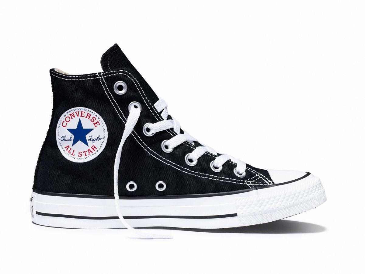 Chuck Taylor All Star customizada por Chiara Ferragni, modelo negro alto