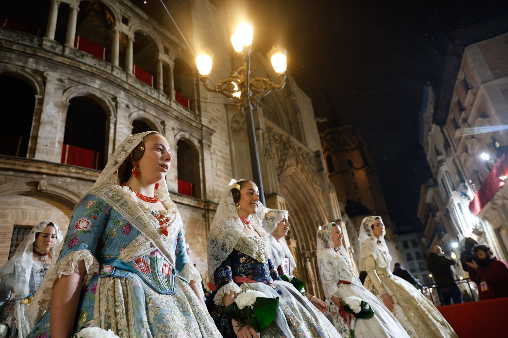 Todas las fotos de la Ofrenda del 17 de marzo por la calle de la Paz de 21:00 a 22:00 horas
