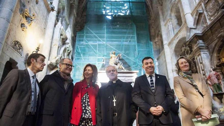 Román Rodríguez visita la Catedral, con el obispo, Leonardo Lemos, y el alcalde, Jesús Vázquez.// Lorenzo