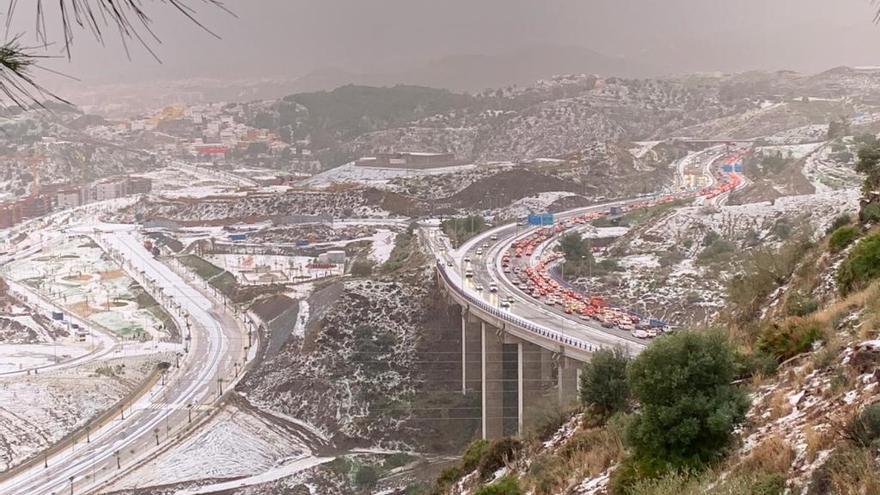 La Ronda Este vuelve a la normalidad tras los 16 kilómetros de retenciones