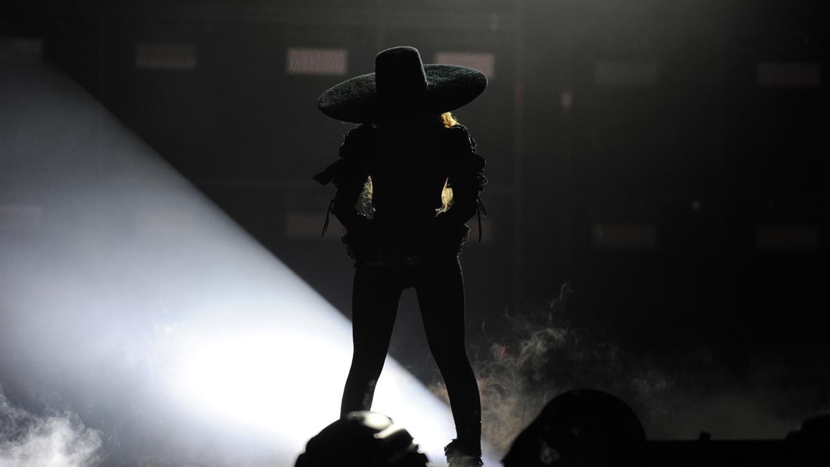 Beyoncé con la pamela de 'Lemonade'