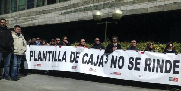 Fotogalería: Protesta de los trabajadores de Caja3 el primer día de huelga