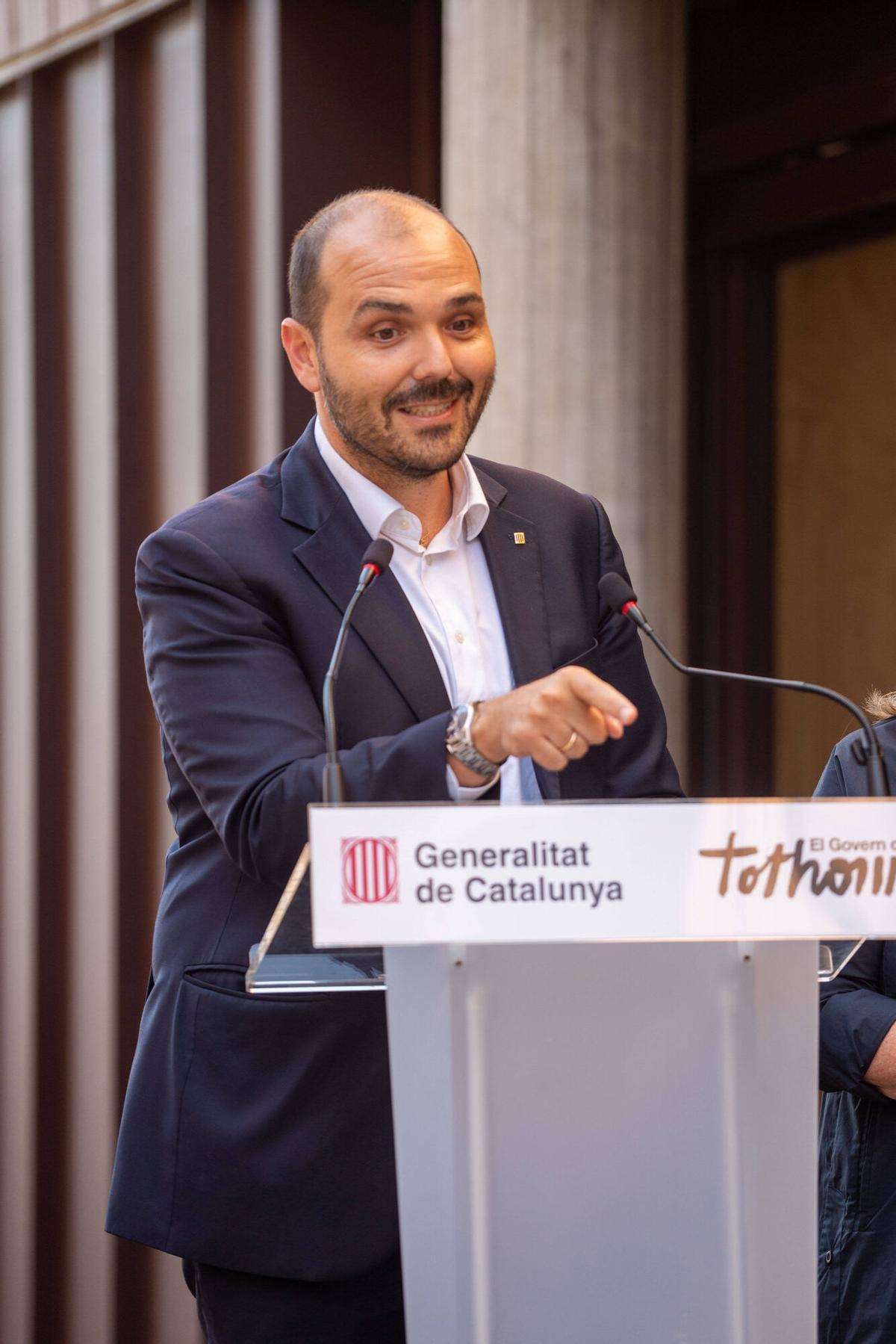 Inauguració del nou Cap de Sant Fruitós de Bages, Dr Pere Moran Medina, amb familiars i el conseller de presidència Albert Dalmau