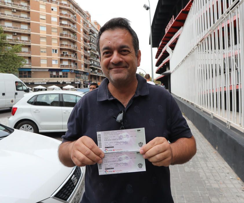 Anil Murthy, en las colas de Mestalla