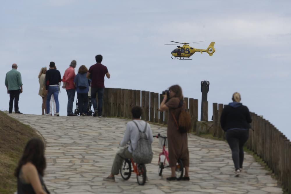 Buscan en Salinas y Arnao a una mujer que cayó al mar mientras pescaba de madrugada