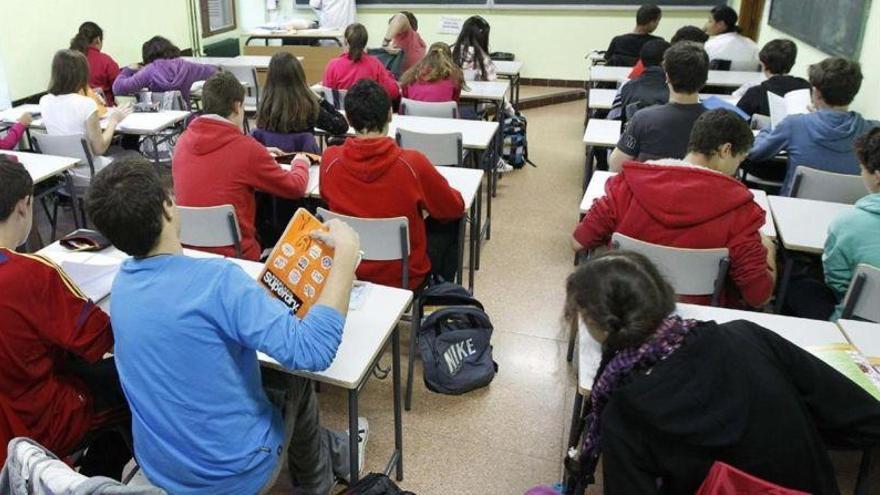 Una sentencia abre la vía a la indemnización de miles de profesores interinos