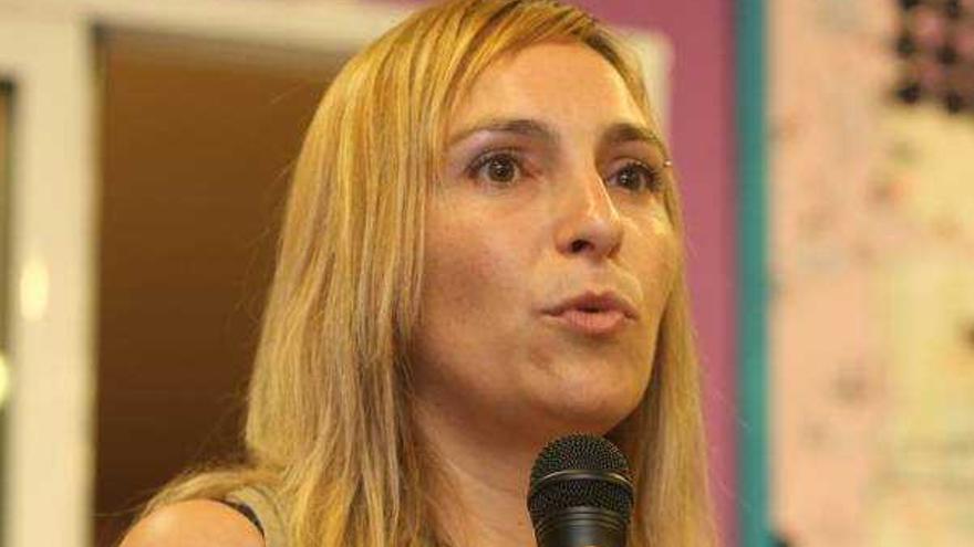 Manel Arcos presenta «El vol del silenci» en Manuel