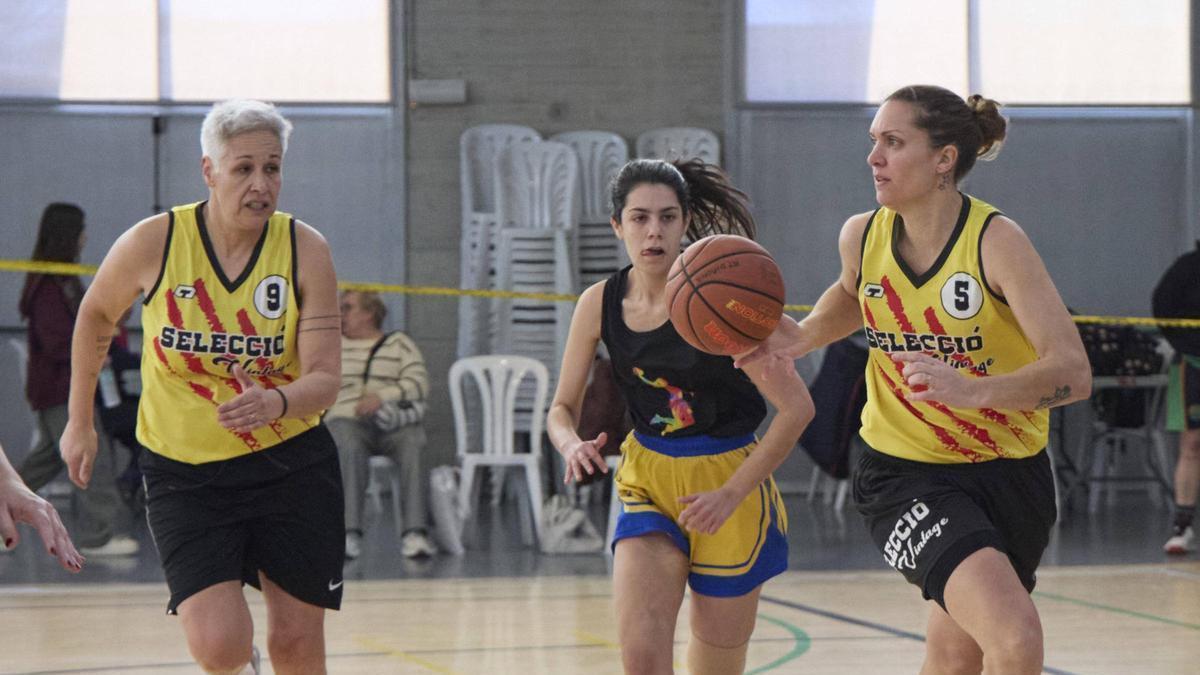 Les fotos de la jornada "Despenja les botes" a Vilobí d'Onyar