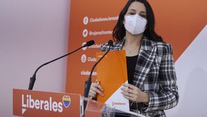 Arrimadas ofereix el recolzament de Ciutadans a la reforma laboral per evitar pactes amb ERC i Bildu