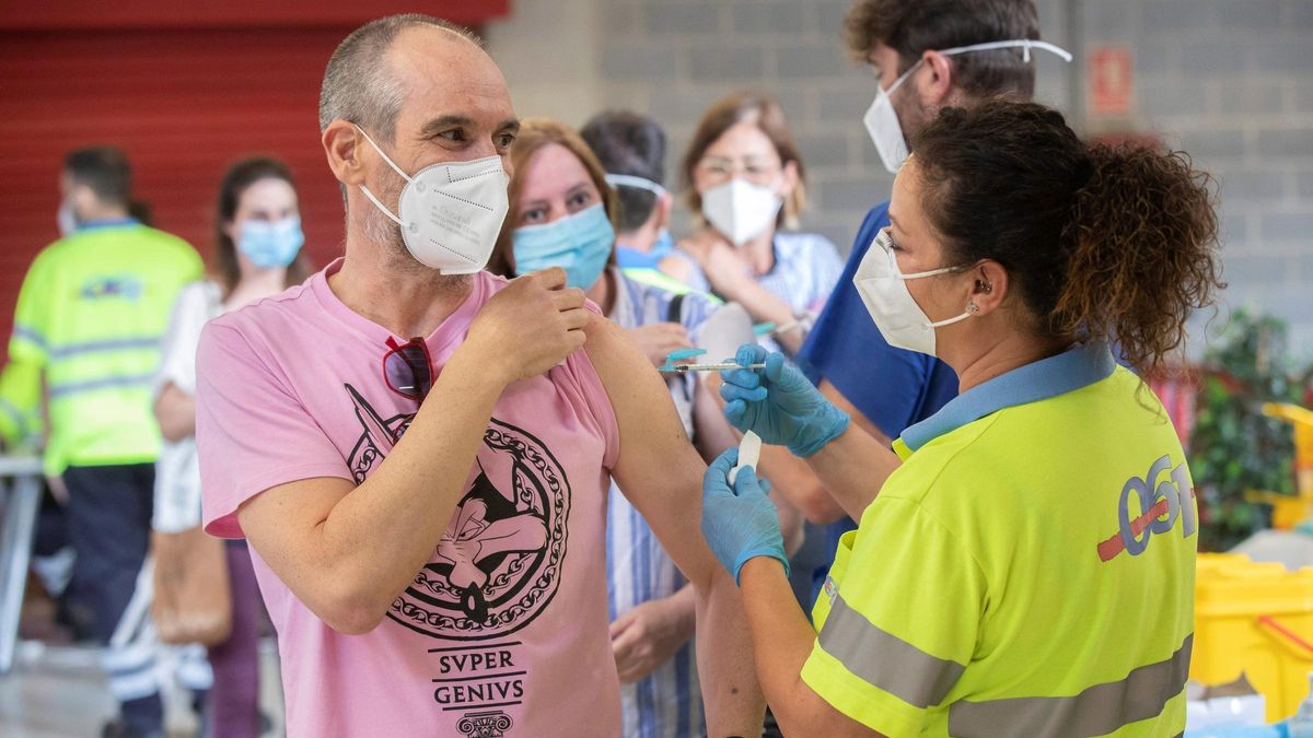 Vacuna para los mayores de 40 años en la Comunitat Valenciana: a una semanas de que empiece.