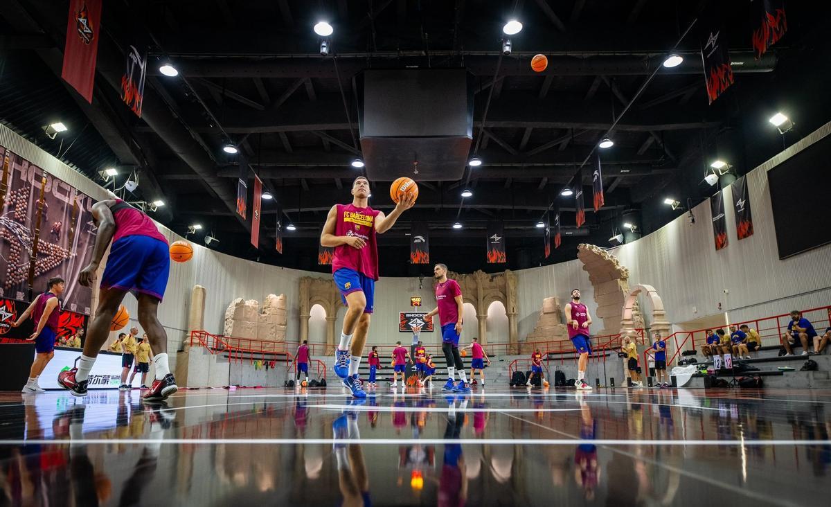 El Barça se entrenó este sábado previo al encuentro de este domingo ante el Bàsquet Girona