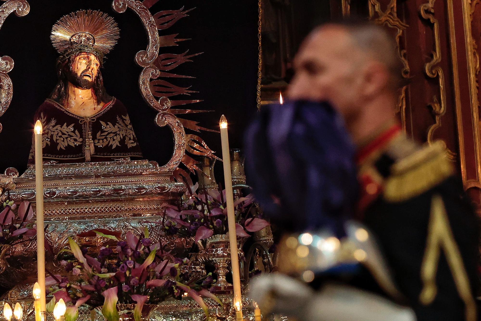 Procesión del Señor de Tribulaciones por el barrio de El Toscal