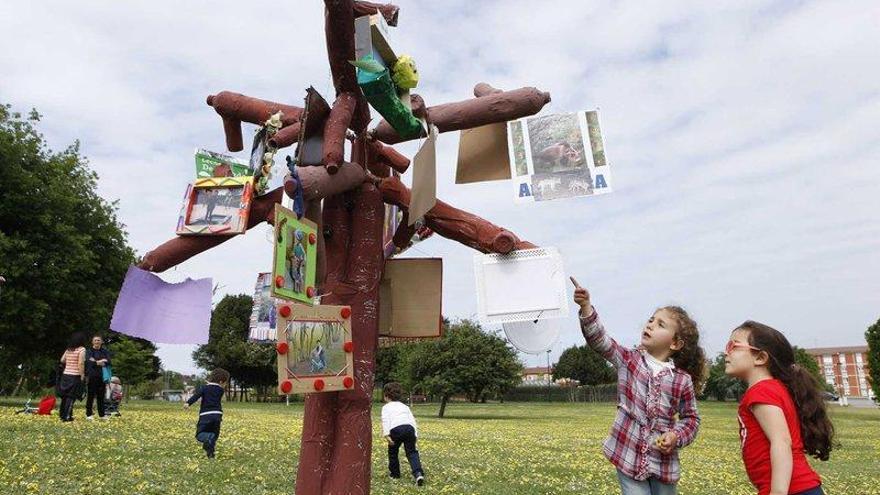 Árboles reciclados que florecen en los Pericones