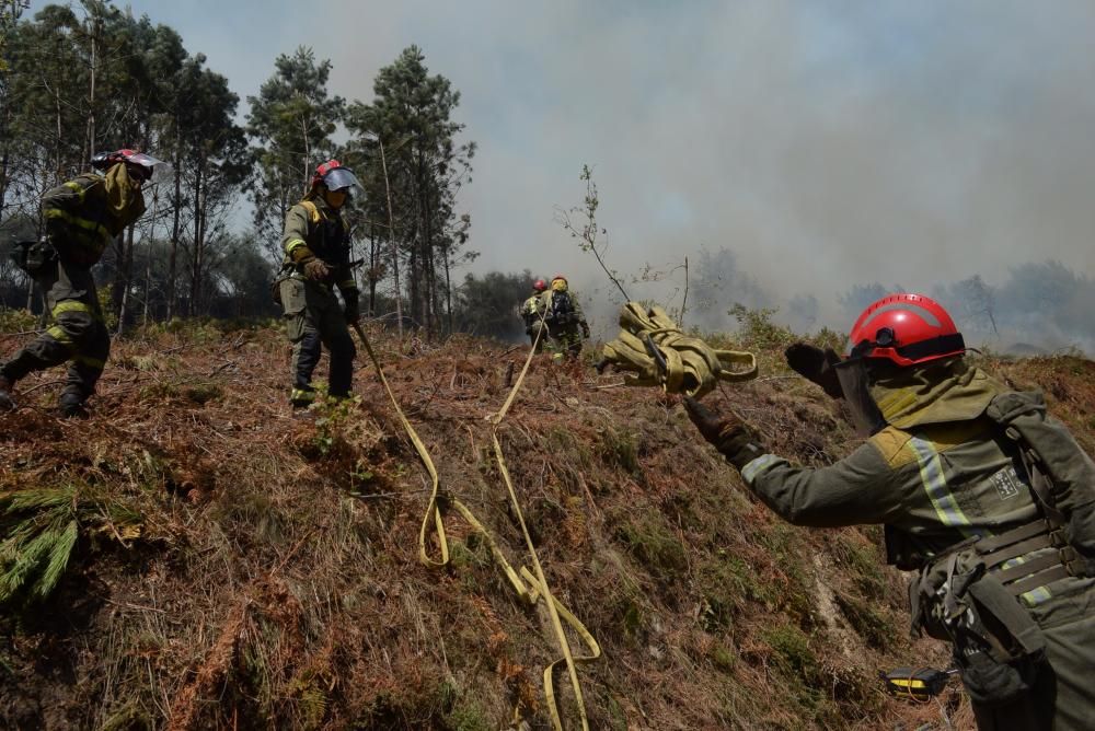 Incendio forestal en San Salvados de Meis