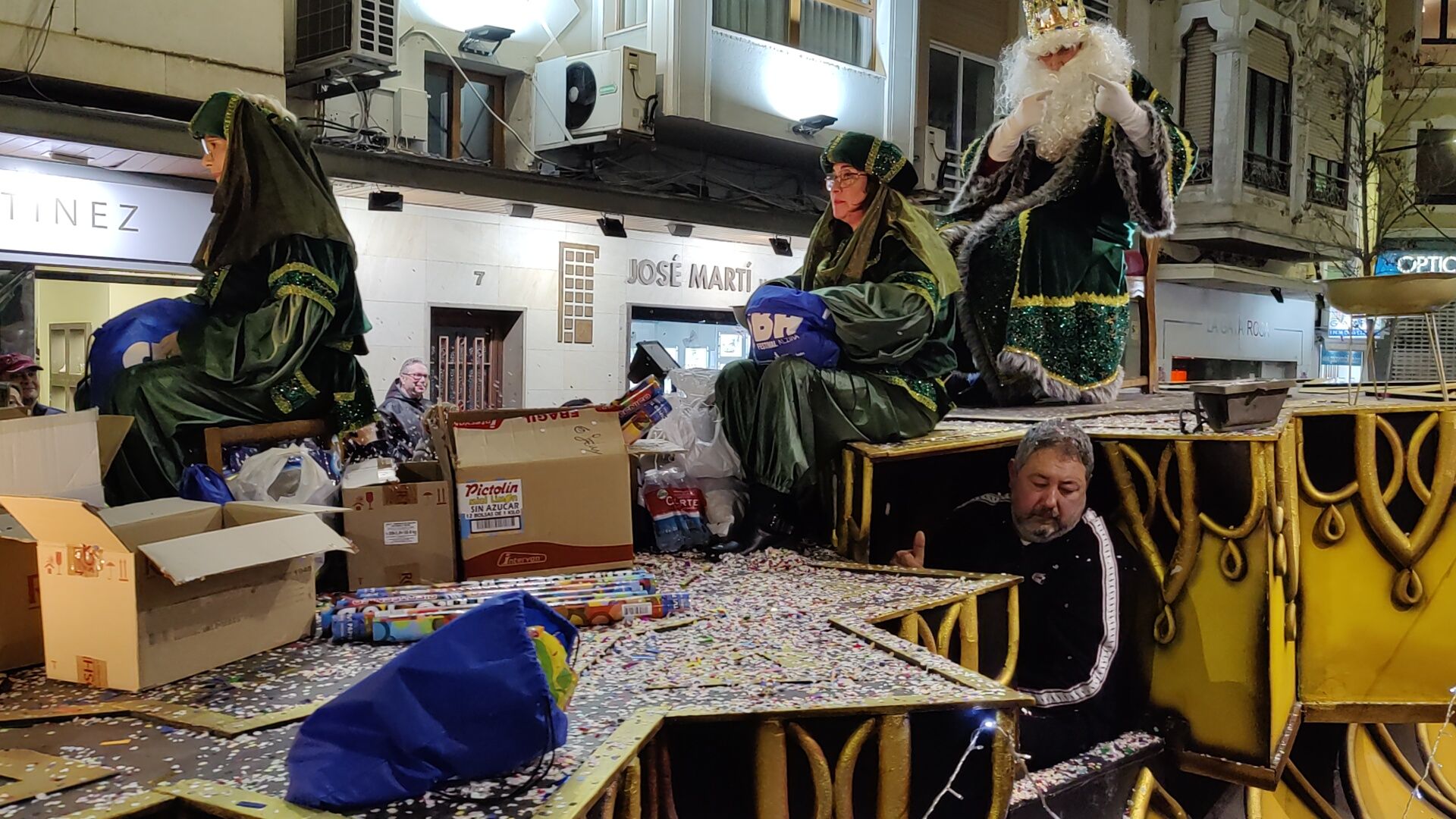 Así ha sido el paso de los Reyes Magos por la Ribera