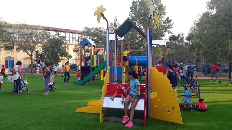 Los lorquinos ya disfrutan del Parque Pallarés Cachá