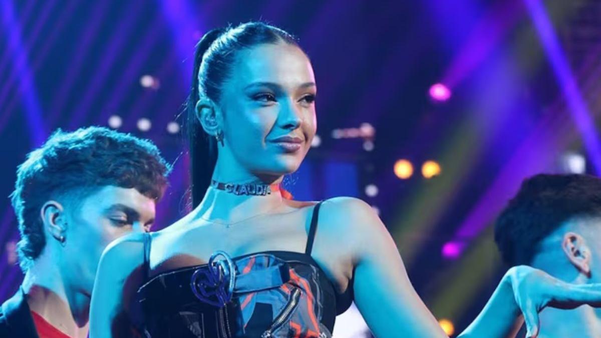 Claudia Arenas durante su interpretación de Latin Girl en la Gala 9 de OT 2025.