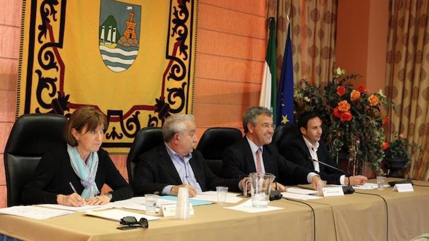 El alcalde, José María García Urbano, durante un pleno.