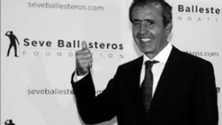 Ballesteros impulsará una escuela juvenil en Badajoz