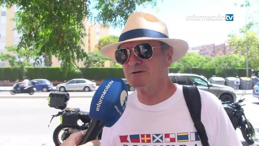 La ola de calor azota la ciudad de Alicante: "No es normal, pero cada vez estamos más acostumbrados"