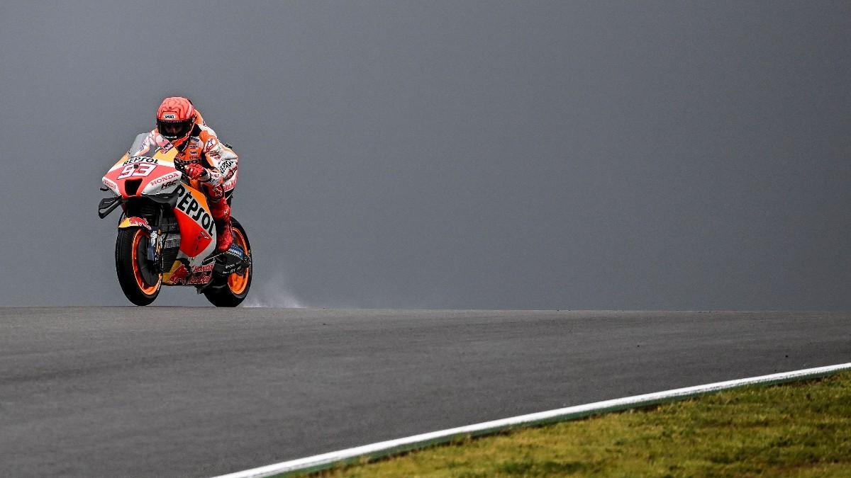 Márquez, durante los libres en Portimao