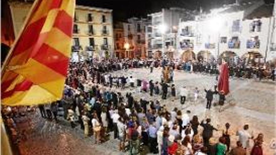 Imatge de la Sardana de l&#039;Alcalde de les Festes d&#039;Amer, el 16 d&#039;agost.