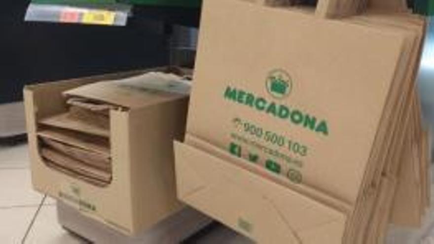 Mercadona sustituye las bolsas de plástico por otras reciclables en Baleares