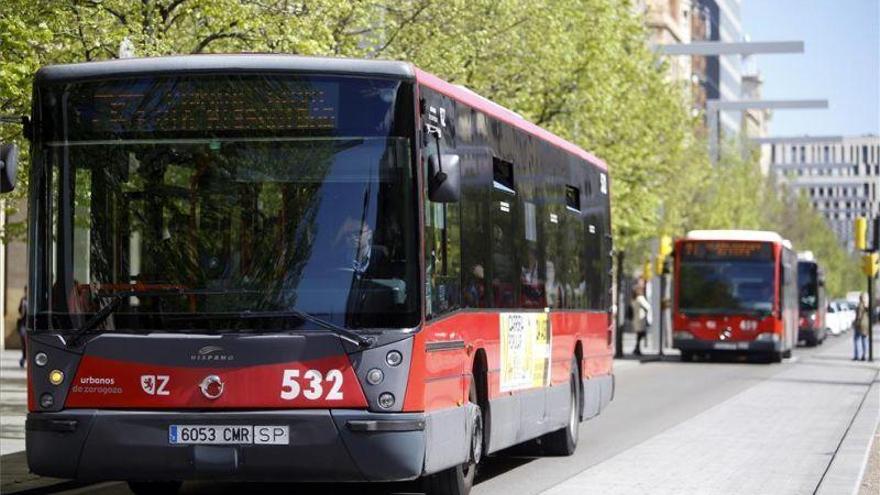 Empresa y comité del bus negocian ‘in extremis’