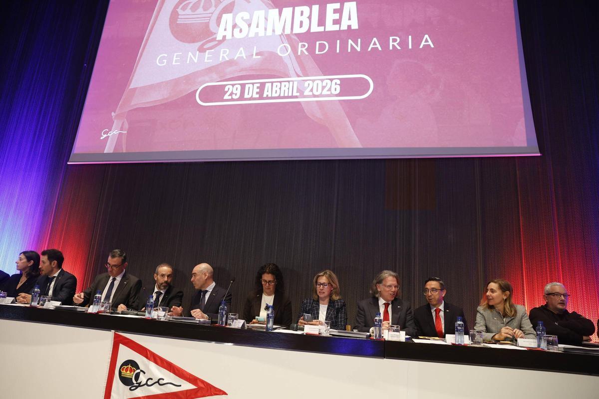 La asamblea del Grupo Covadonga, en imágenes