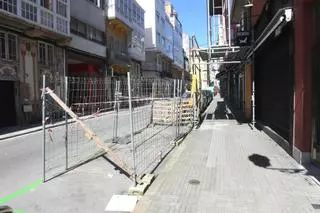 Cuatro detenidos por golpear y apuñalar repetidas veces a un viandante ante un pub del Orzán, en A Coruña